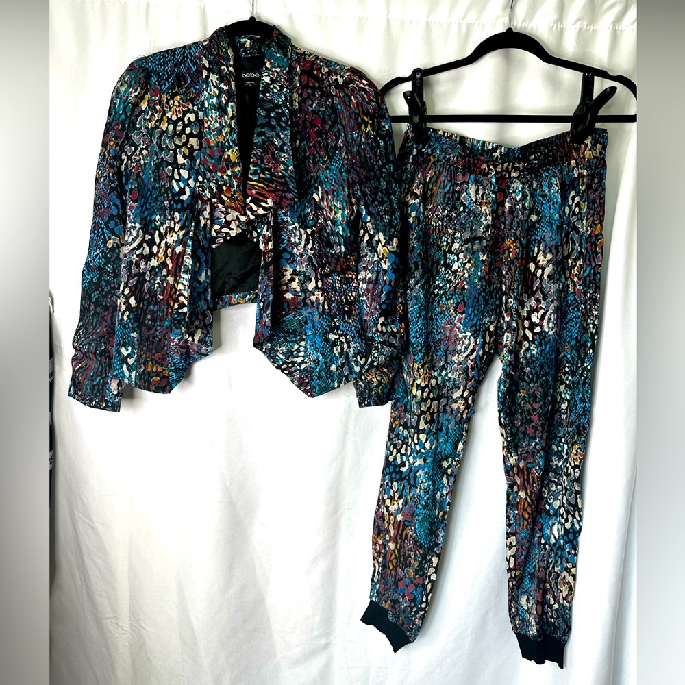 Express 2 piece suit so beautiful!